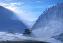 snow-plough-clears-storm_4343.jpg