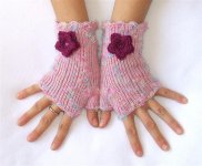 Knitted-Gloves-Models-6.jpg