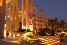 zm87gk_Dariushhotel2.jpg