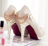 earth-friendly%20chain%20high%20heels-f52553.jpg