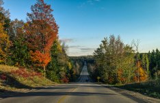 fall-road_blue-mountain_01.jpg