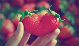 love-strawberry.png